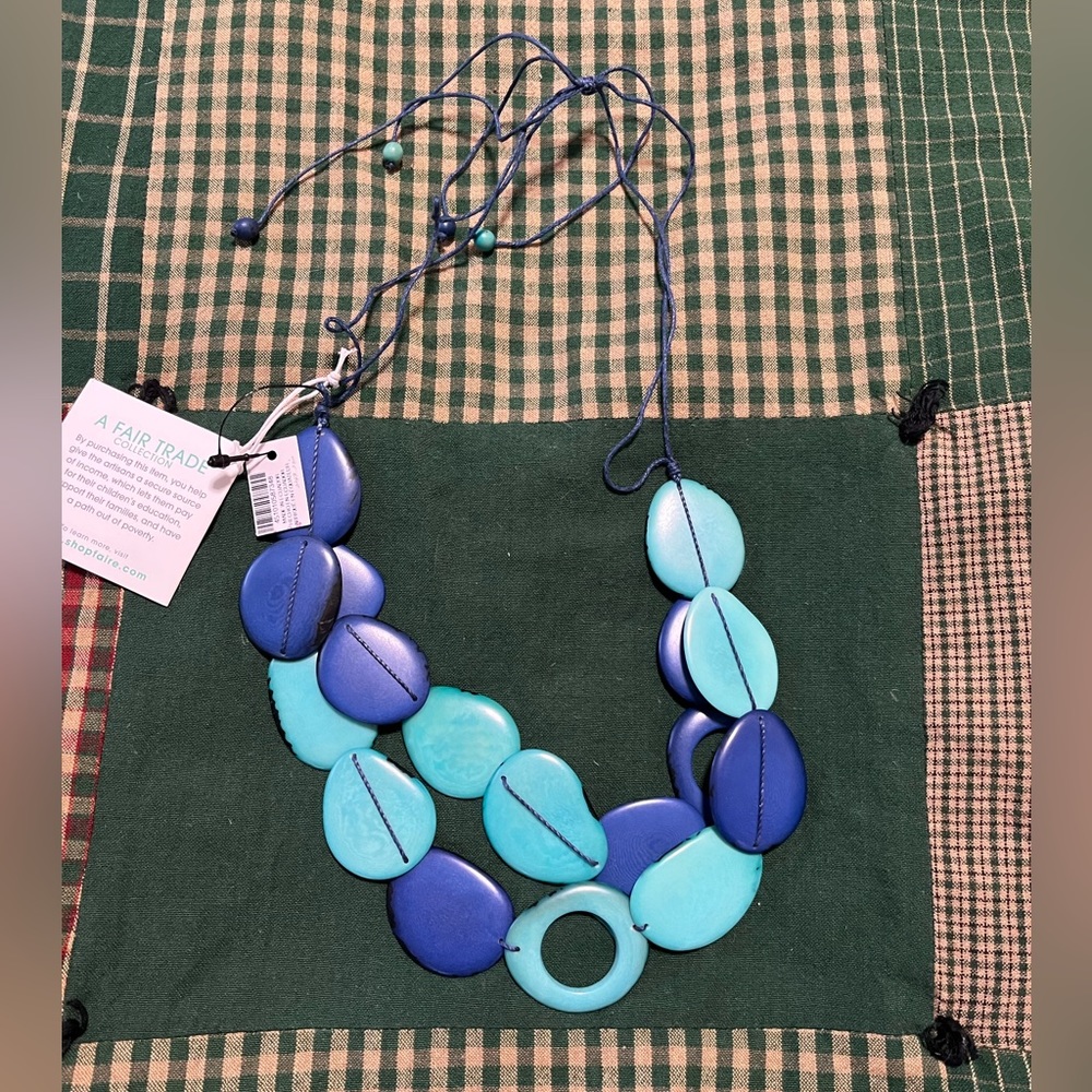 NWT adjustable Chico’s necklace